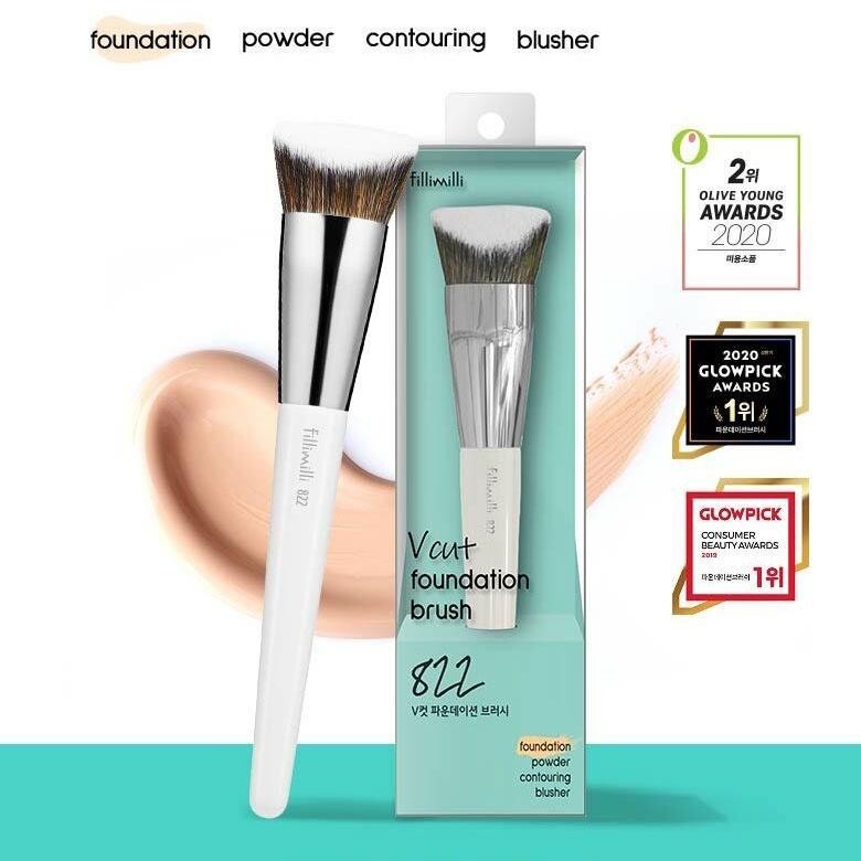 Fillimilli V-Cut Foundation Brush 822