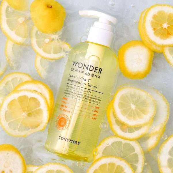 TONYMOLY WONDER Lemon Vita C Brightening Toner 300ml